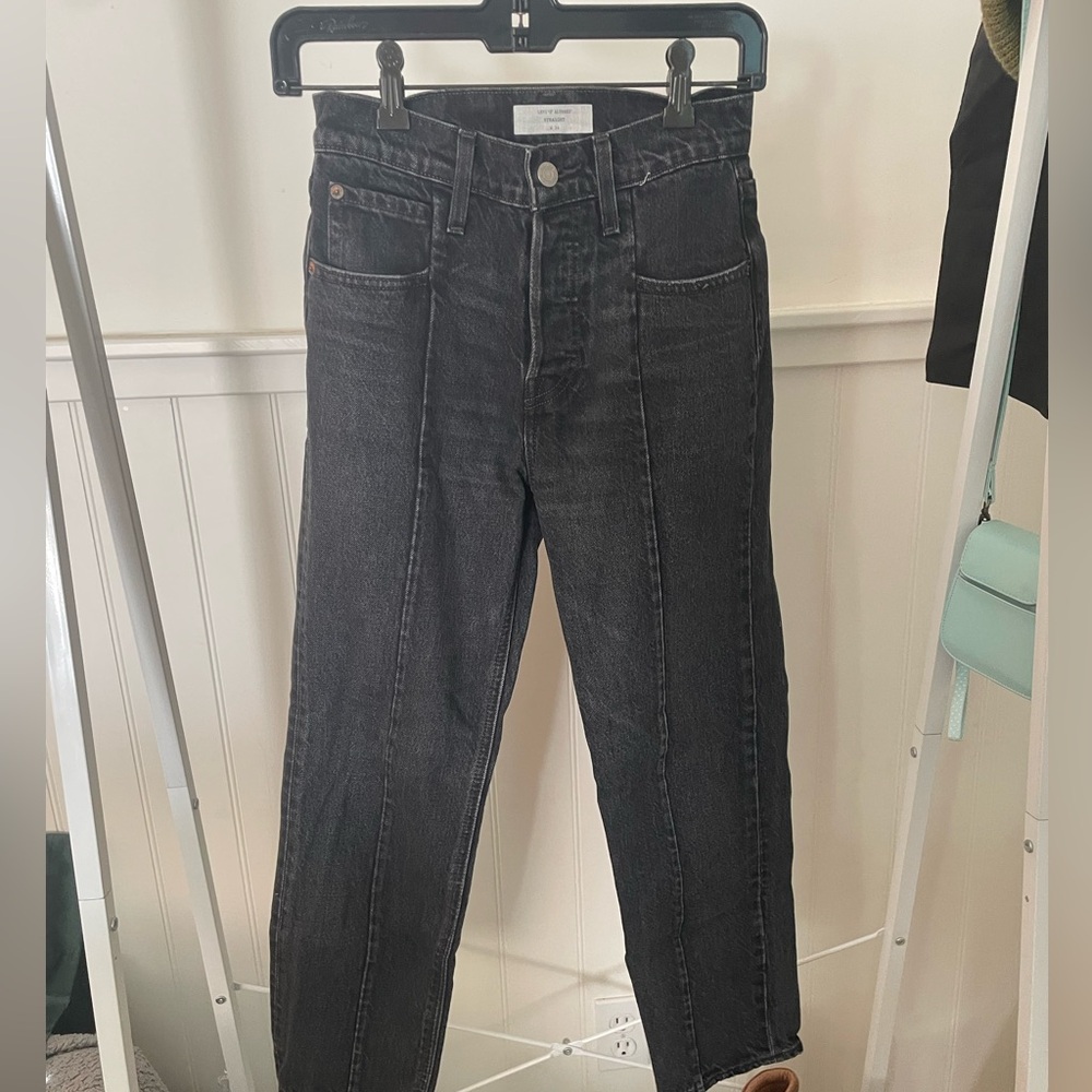 Dark almost black wash Levi’s Altered Straight